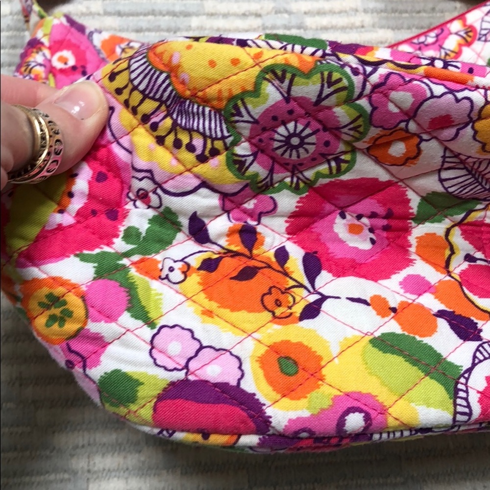 Vera Bradley saddlebag - Picture 4 of 8